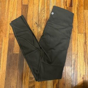 Lululemon in movement leggings